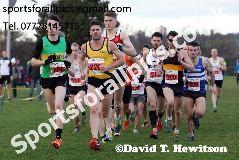 Senior mens Cathedral Relays, Birtley. Photo:  David T. Hewitson/Sports for All Pics